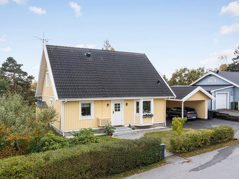 Ommalning invandigt i villa Partille Furuskog